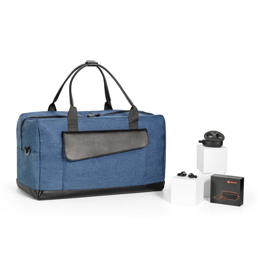 70204_set KIT TRAVEL. Trusă de călătorie concepută pentru a transporta tot ce ai nevoie pentru călătoriile tale într-un mod spațios personalizată - Image 1