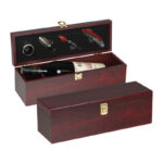 Set de vin în cutie din lemn personalizat