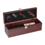 Set de vin în cutie din lemn personalizat - Image 4